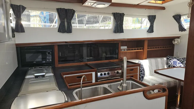 Slide: The Image of Wellington Cutter 1980 - 5645044