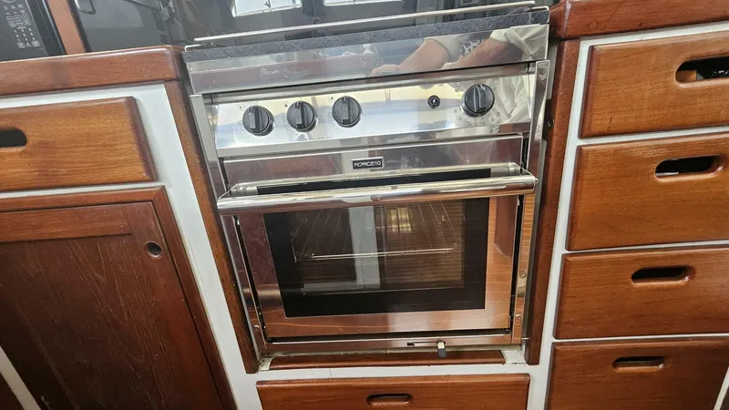 Slide: The Image of Wellington Cutter 1980 - 5644994