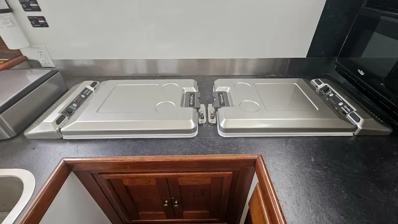 Slide: The Image of Wellington Cutter 1980 - 5644998