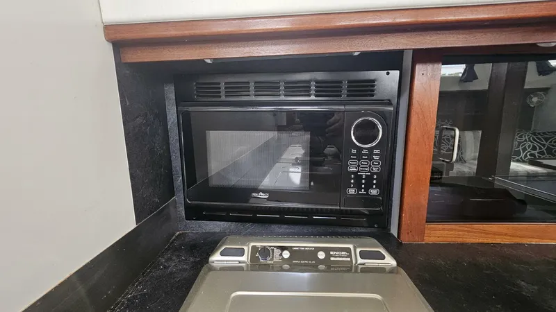 Slide: The Image of Wellington Cutter 1980 - 5645002