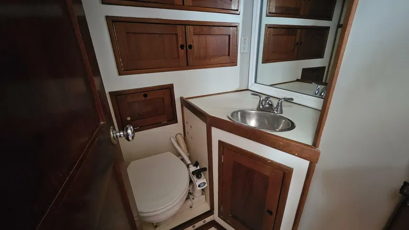 Slide: The Image of Wellington Cutter 1980 - 5645027