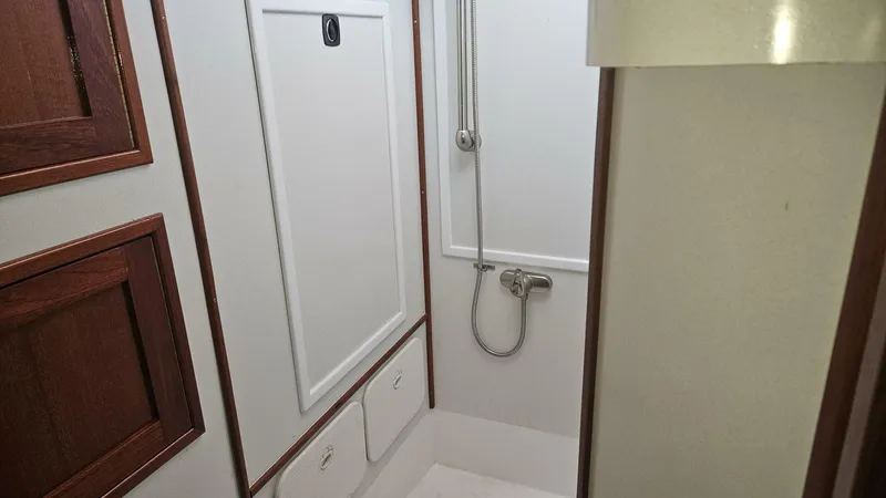 Slide: The Image of Wellington Cutter 1980 - 5645092