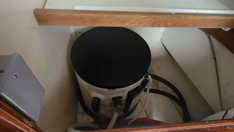 Slide: The Image of Wellington Cutter 1980 - 5645099