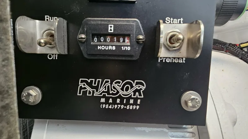 Slide: The Image of Wellington Cutter 1980 - 5644965