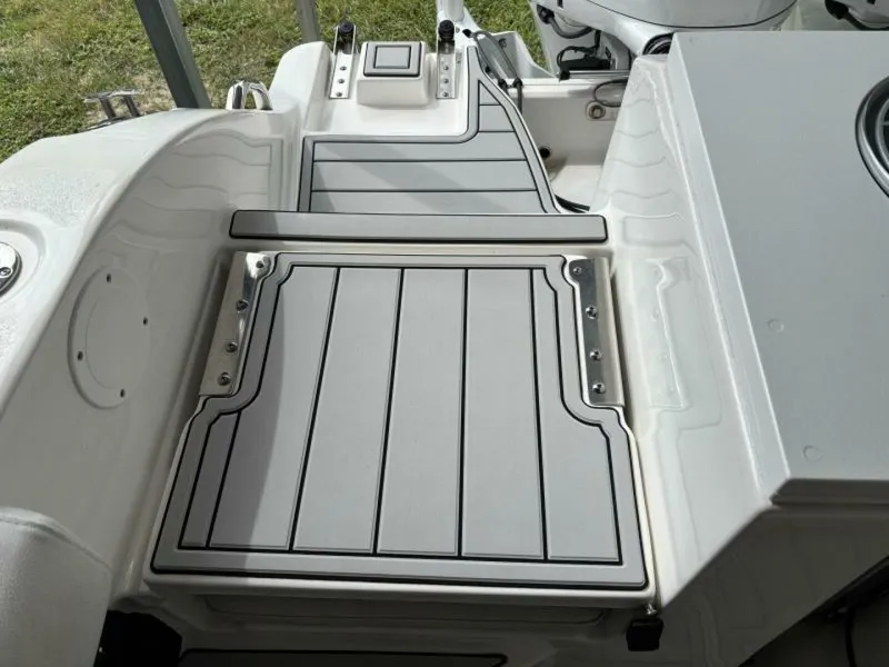 Slide: The Image of Sea Fox 288 COMMANDER 2021 - 5643875