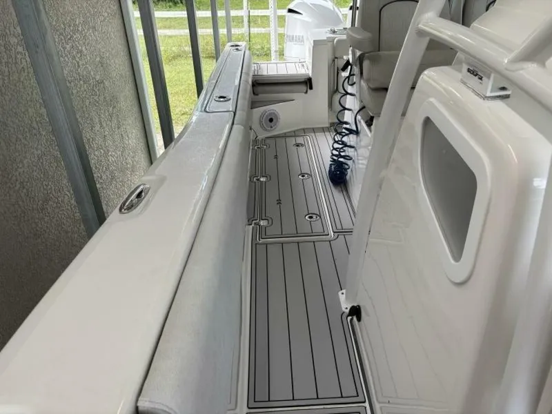 Slide: The Image of Sea Fox 288 COMMANDER 2021 - 7516984