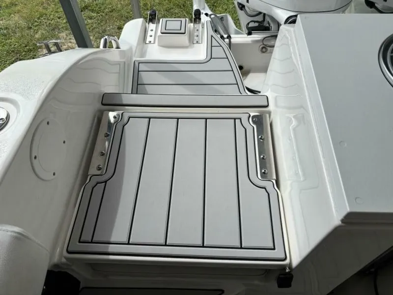 Slide: The Image of Sea Fox 288 COMMANDER 2021 - 7516959