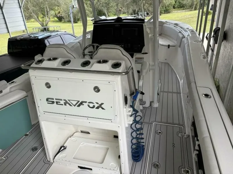 Slide: The Image of Sea Fox 288 COMMANDER 2021 - 7516954