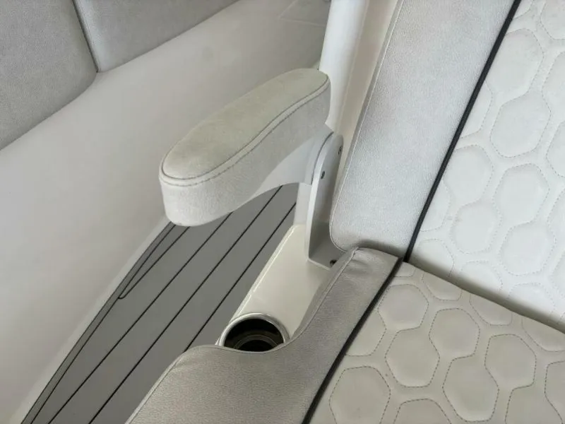 Slide: The Image of Sea Fox 288 COMMANDER 2021 - 5643966