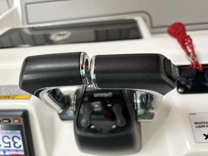 Slide: The Image of Sea Fox 288 COMMANDER 2021 - 5643973