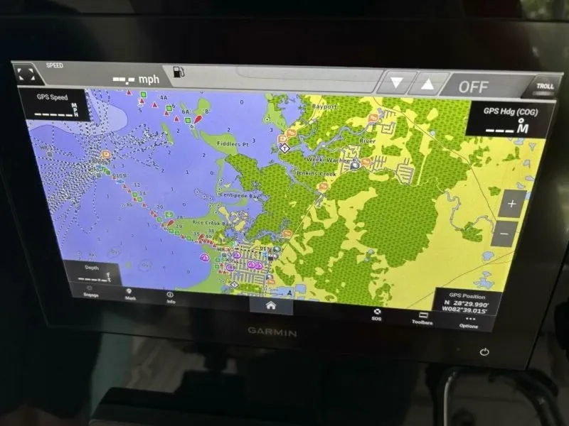Slide: The Image of Sea Fox 288 COMMANDER 2021 - 7517001