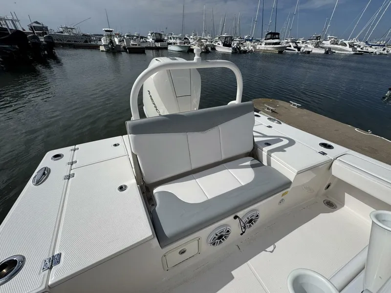 Slide: The Image of Robalo 246 Cayman 2021 - 5639244