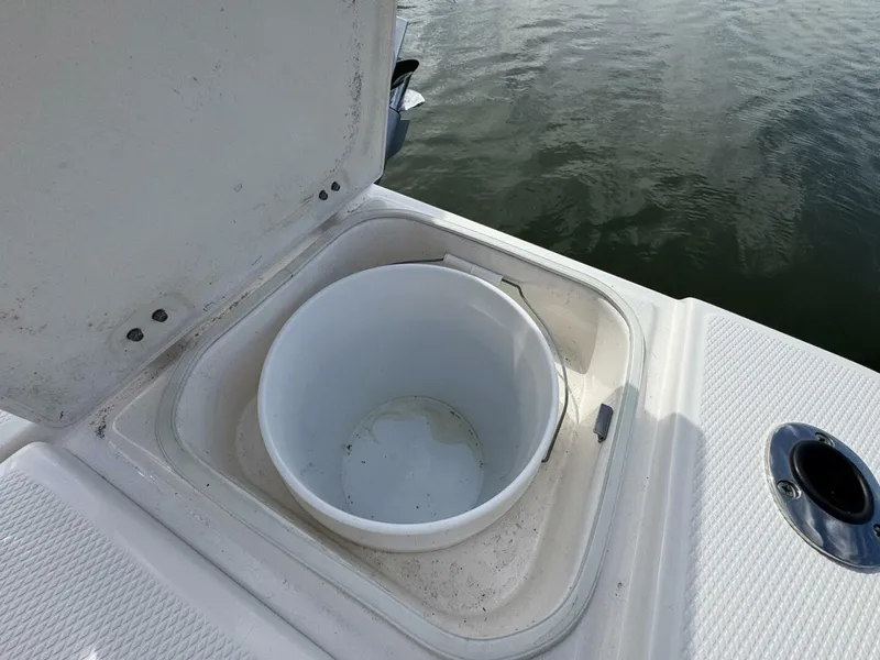 Slide: The Image of Robalo 246 Cayman 2021 - 5639248