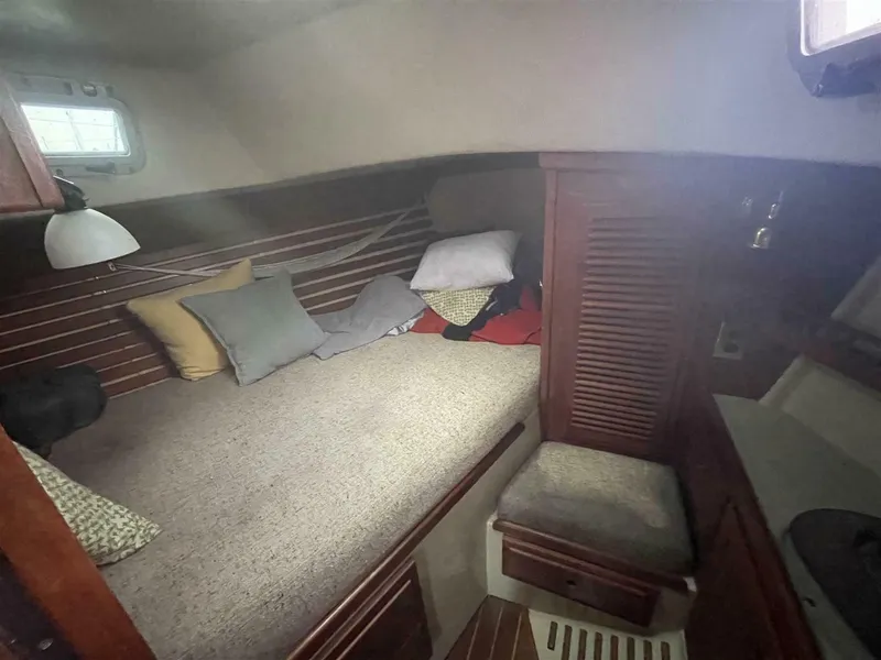 Slide: The Image of Bayfield 36 Cutter 1989 - 5639649