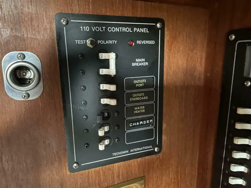 Slide: The Image of Bayfield 36 Cutter 1989 - 5639658