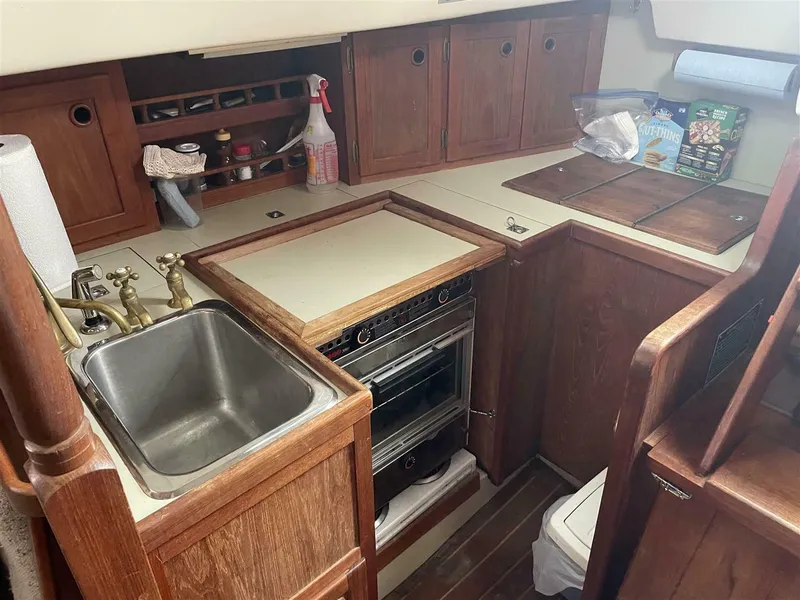 Slide: The Image of Bayfield 36 Cutter 1989 - 5639673