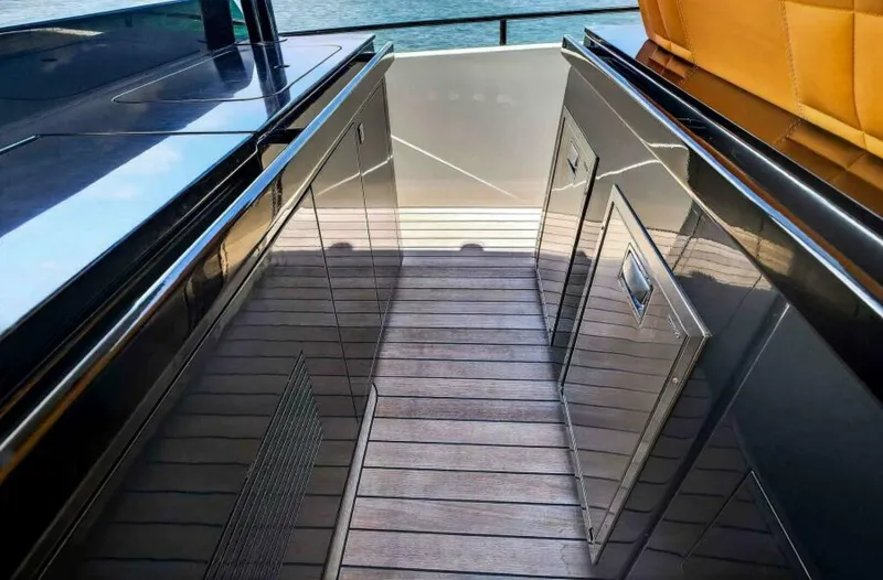 Slide: The Image of Sacs Rebel 47 2021 - 5639717