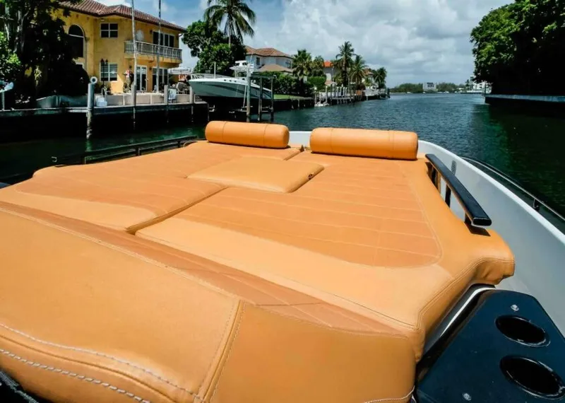 Slide: The Image of Sacs Rebel 47 2021 - 5639722