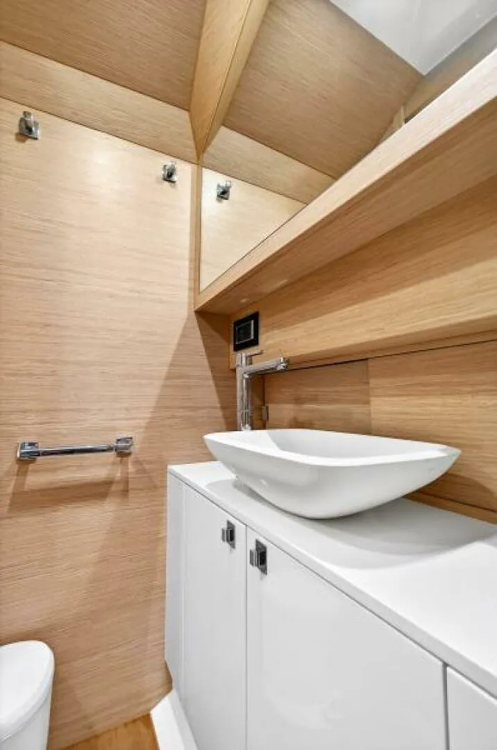 Slide: The Image of Sacs Rebel 47 2021 - 5639730