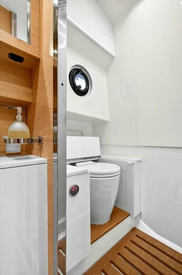 Slide: The Image of Sacs Rebel 47 2021 - 5639732