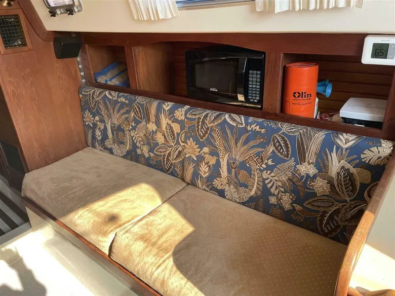 Slide: The Image of CAL 31 1983 - 5639789