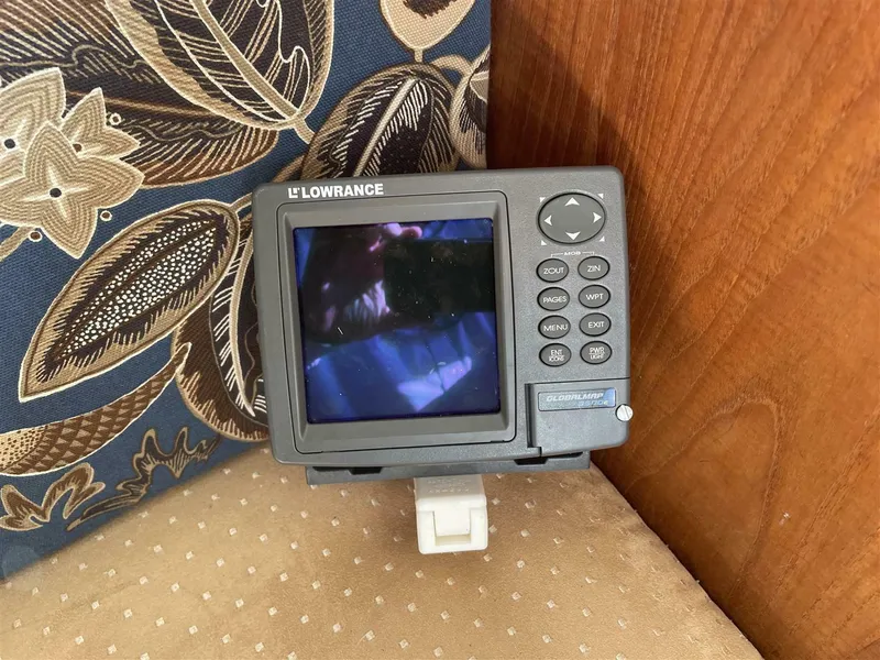 Slide: The Image of CAL 31 1983 - 5639792