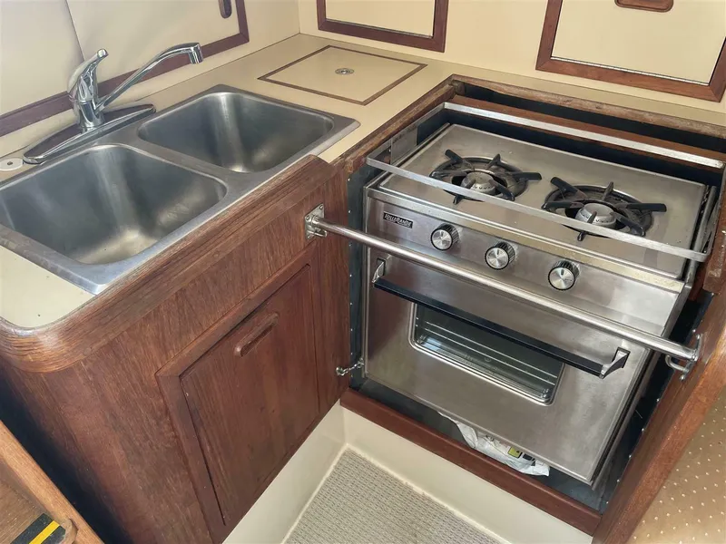 Slide: The Image of CAL 31 1983 - 5639793