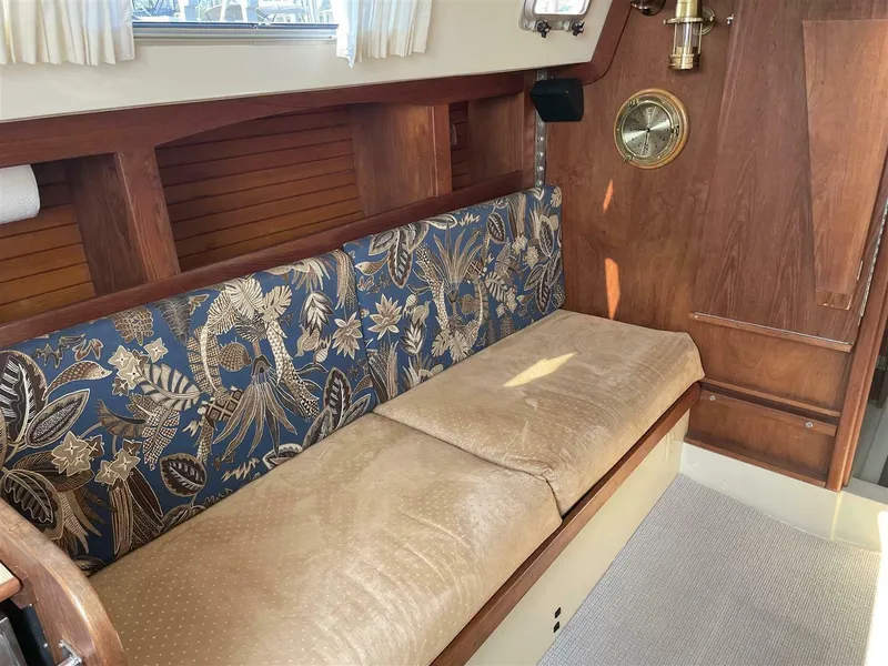 Slide: The Image of CAL 31 1983 - 5639777