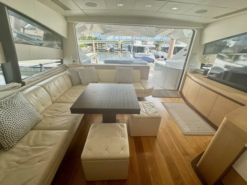 Slide: The Image of Pershing 72 Uptown Girl- Salon 2008 Pershing Uptown Girl - 5641711