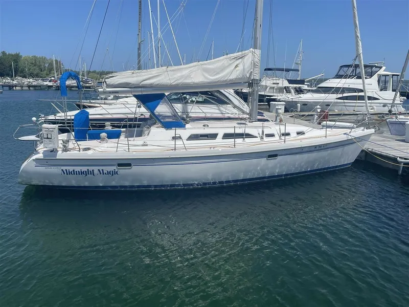 The Image of Catalina 38 1997 - 5640021