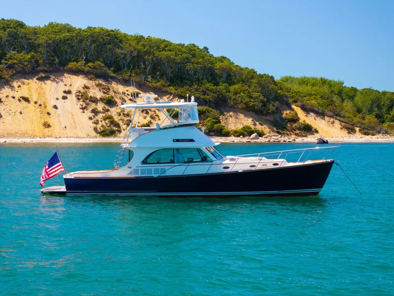 Slide: The Image of 48 ft Hinckley  2014 Talaria 48 Flybridge - 5640289