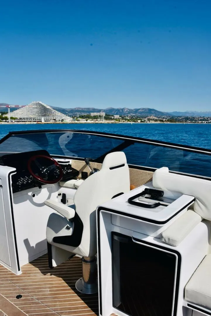 Slide: The Image of B-Craft Akoya 2026 - 5640821