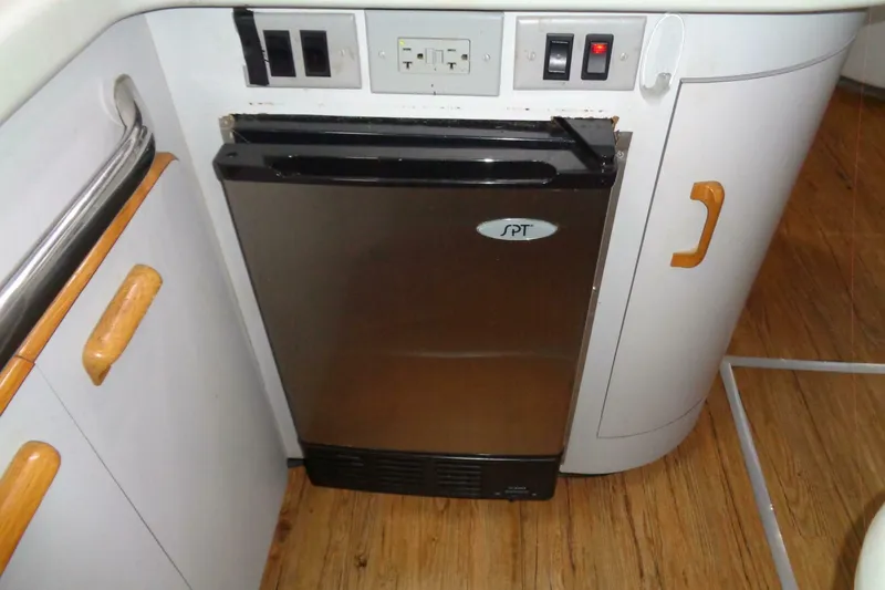 Slide: The Image of Sea Ray 480 Sundancer 1991 - 5640623