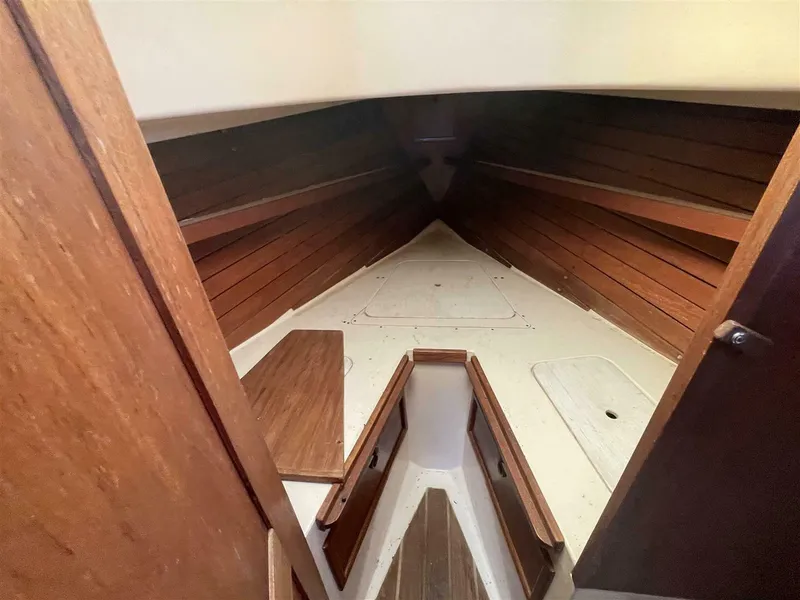 Slide: The Image of Vineyard Vixen 29 1978 - 5640678