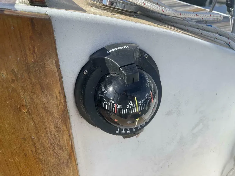 Slide: The Image of Vineyard Vixen 29 1978 - 5640704