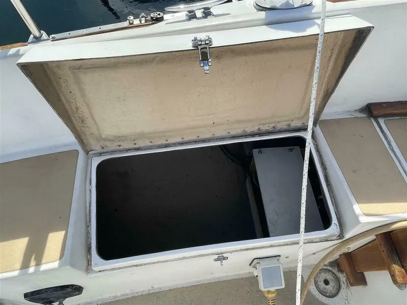 Slide: The Image of Vineyard Vixen 29 1978 - 5640661