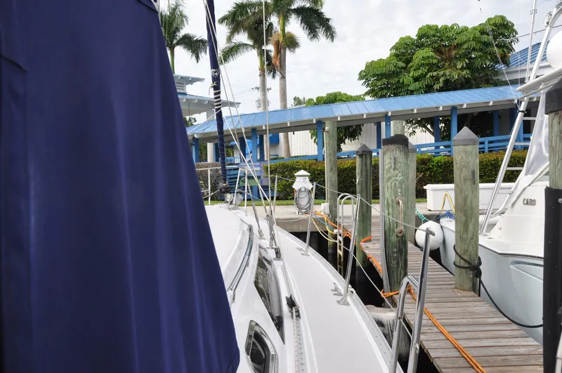 Slide: The Image of Catalina 355 2018 - 5641036