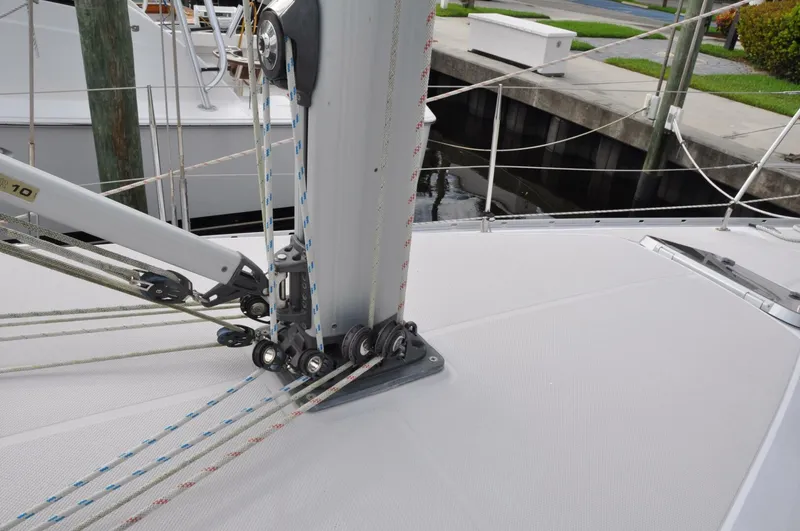 Slide: The Image of Catalina 355 2018 - 5641039