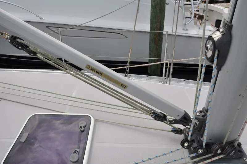 Slide: The Image of Catalina 355 2018 - 5641046