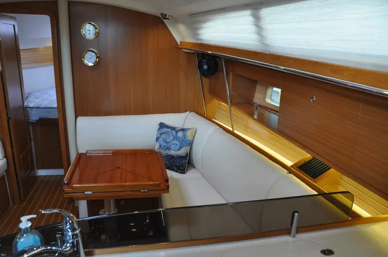 Slide: The Image of Catalina 355 2018 - 5641068