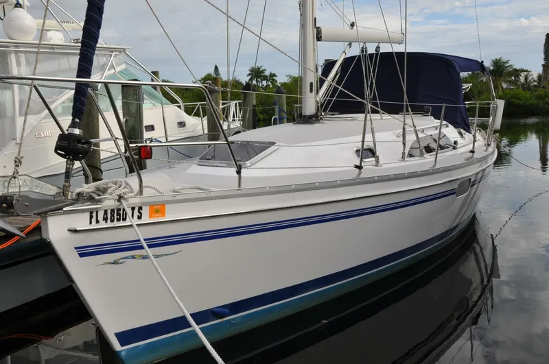 Slide: The Image of Catalina 355 2018 - 5640990