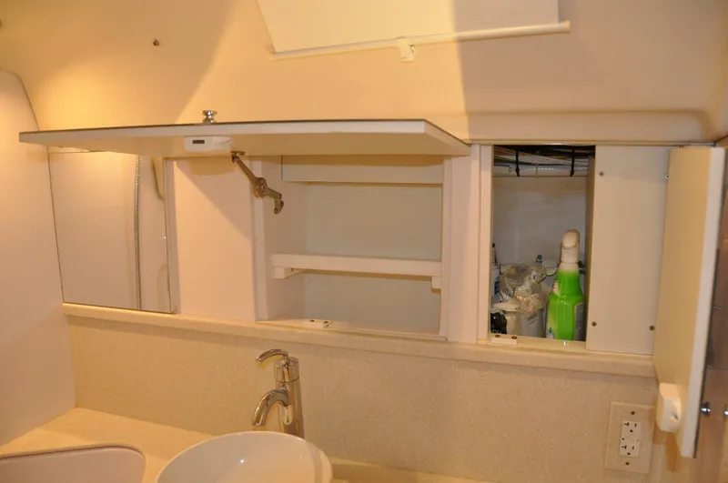 Slide: The Image of Catalina 355 2018 - 5641087