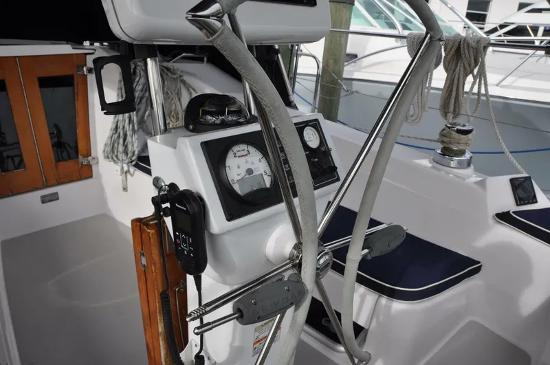 Slide: The Image of Catalina 355 2018 - 5640998