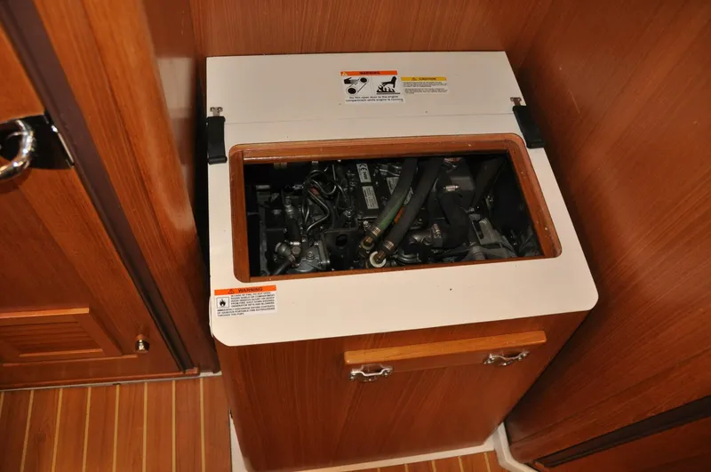 Slide: The Image of Catalina 355 2018 - 5641150