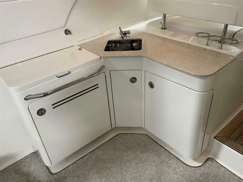 Slide: The Image of Sea Ray 43 Sundancer 2009 - 5641202