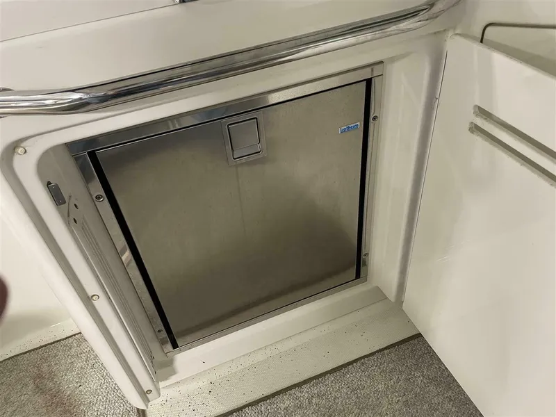 Slide: The Image of Sea Ray 43 Sundancer 2009 - 5641203