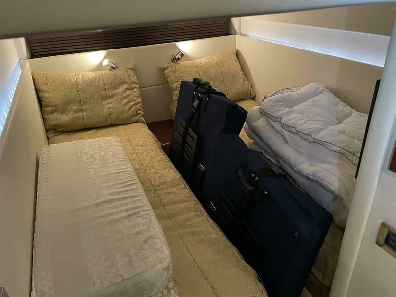 Slide: The Image of Sea Ray 43 Sundancer 2009 - 5641216