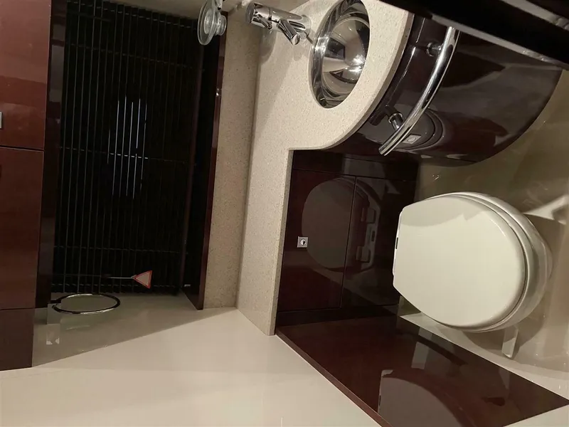 Slide: The Image of Sea Ray 43 Sundancer 2009 - 5641217