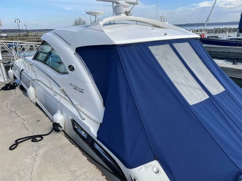 Slide: The Image of Sea Ray 43 Sundancer 2009 - 5641194
