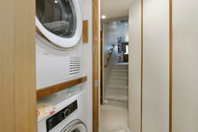 Slide: The Image of 2007 64 Viking Enclosed Bridge Reel Blues Hallway (3) - 5641860